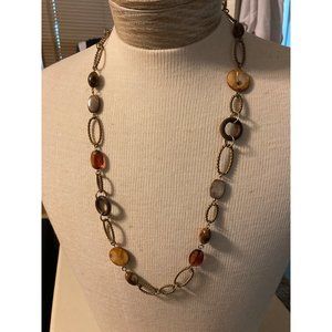 Jewelry Daisy Fuentes, Multi-colored long necklace with interlinked ring motifs,